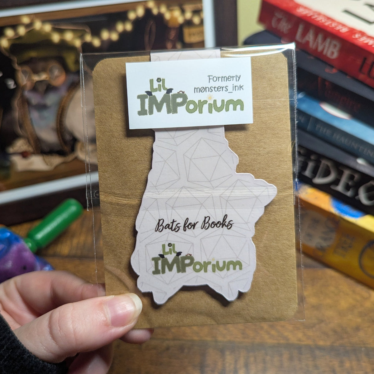68de2f7800ddcb1087155c2d_bat-back_1792575011257.png