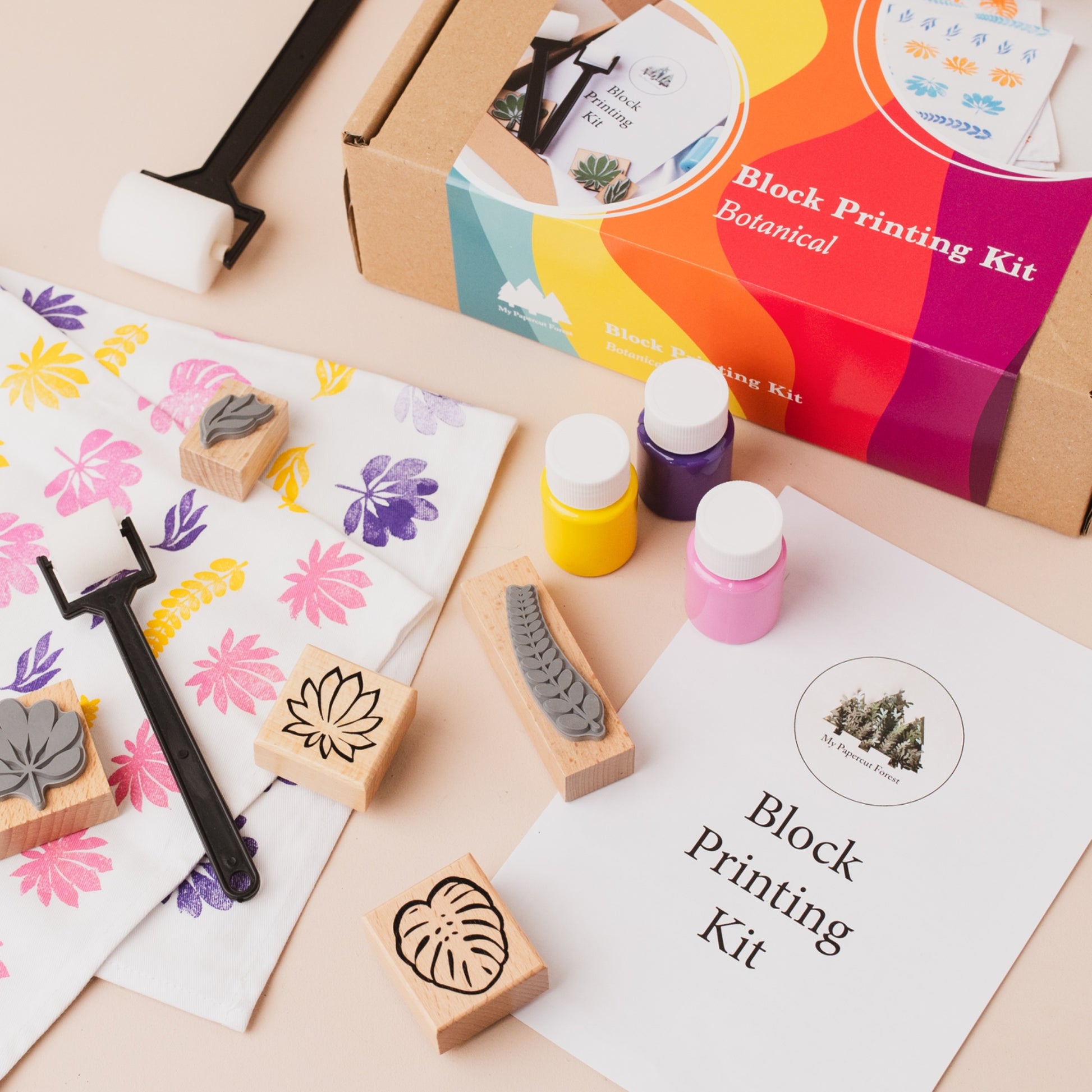 68de2f7800ddcb1087155c2d_mypapercutforest-block-printing-craft-kit6_1776360714170.jpg