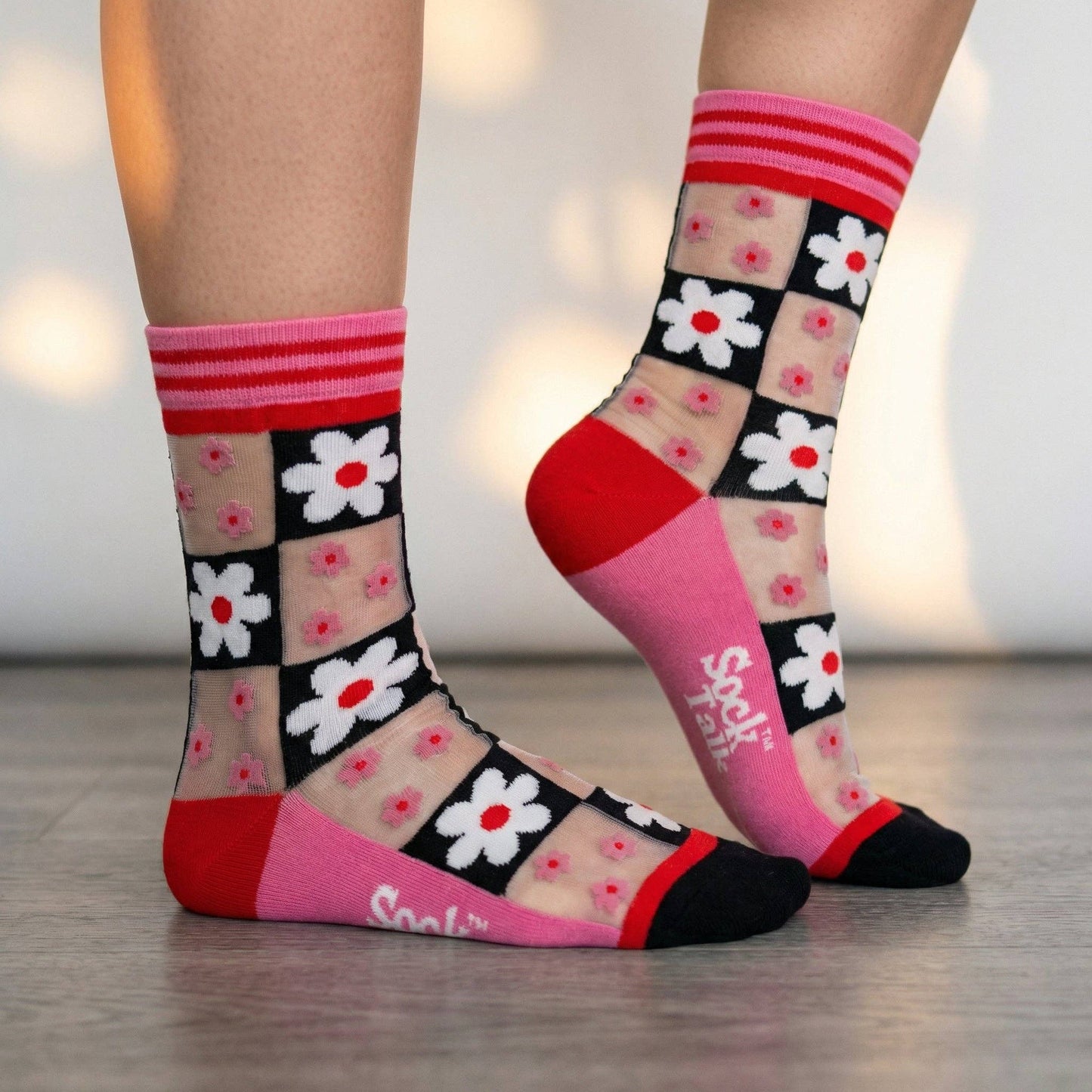 Daisy Checkerboard Sheer Socks